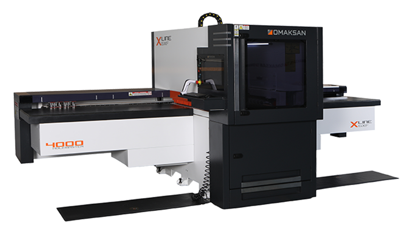 HOLEMASTER 4000 X LINE 6X FASTER - Centru CNC gaurire mobilier pe 6 laturi cu dubla unitate gaurire sus jos frezare puternica 4 kW si panza canal utilaj CNC industrial automatizat pentru PAL MDF productie de serie mare Industry 4.0 CAD CAM ERP Ready